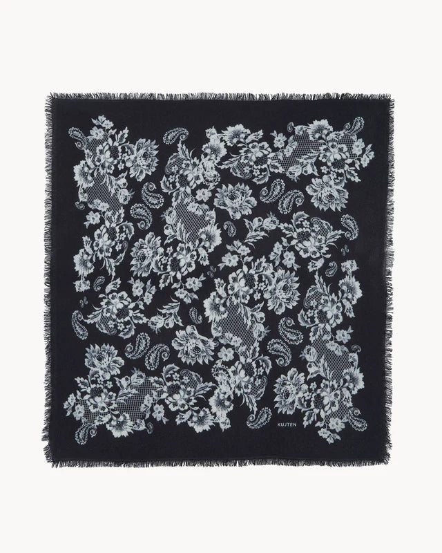 hachiko lace