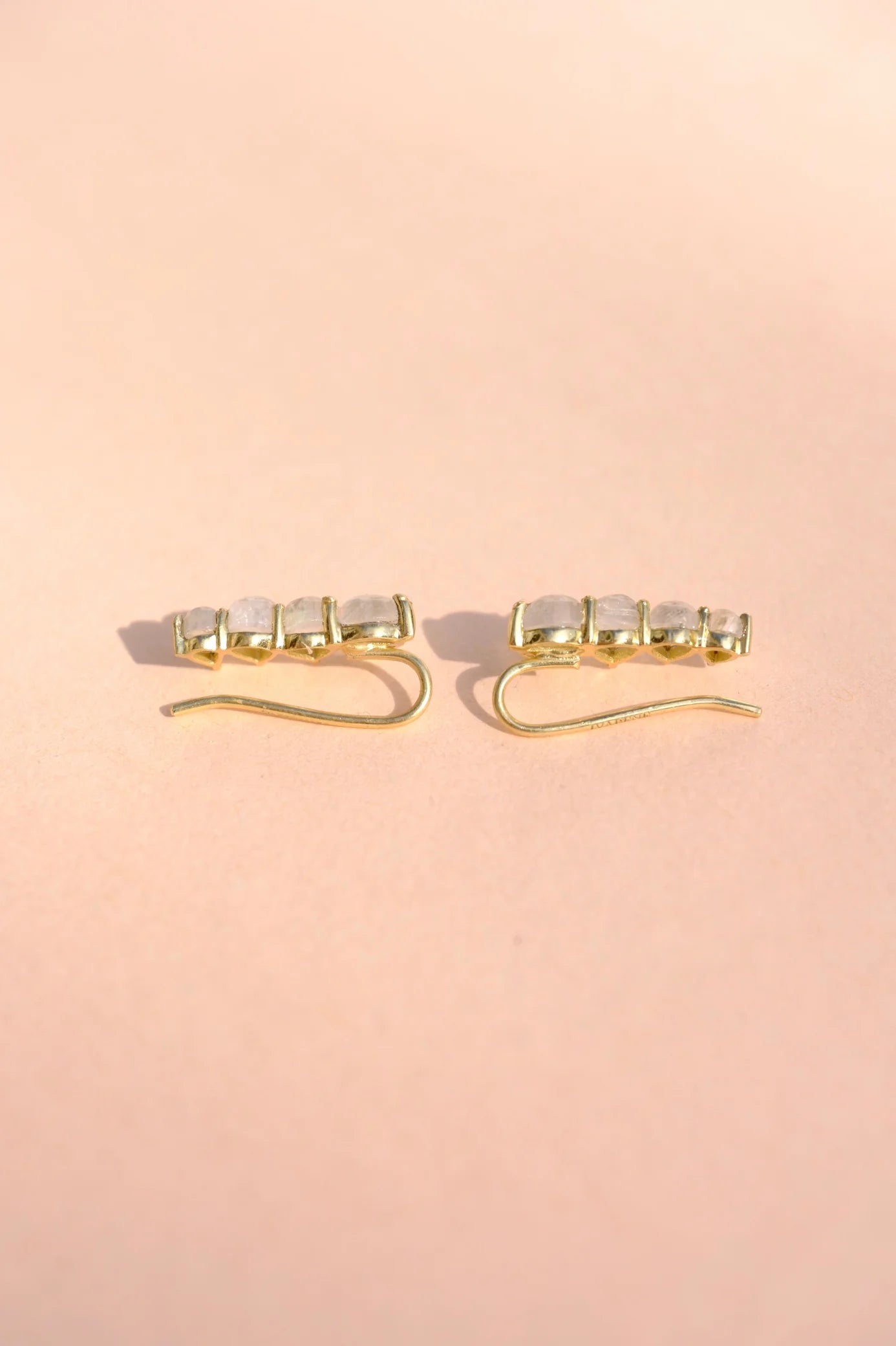 Boucles d'oreilles Ivarene Nacara Pierre de lune blanche - PODIUMS NANCY