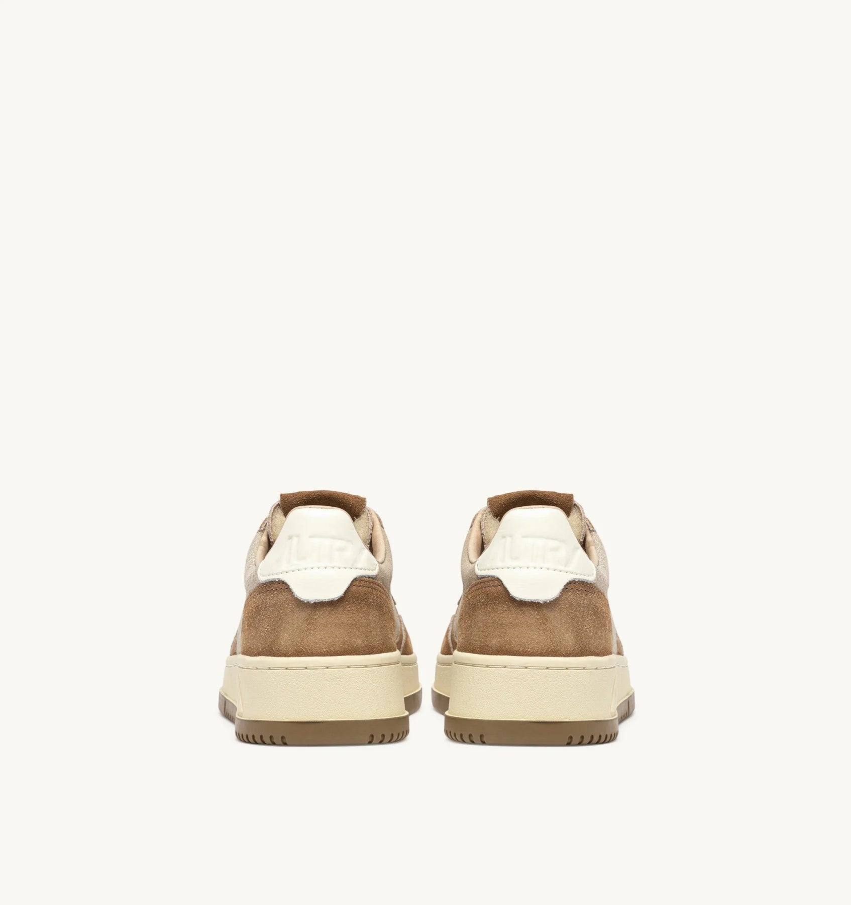 Baskets Autry Medalist LowYB01 Argent/Beige | Podiums Nancy