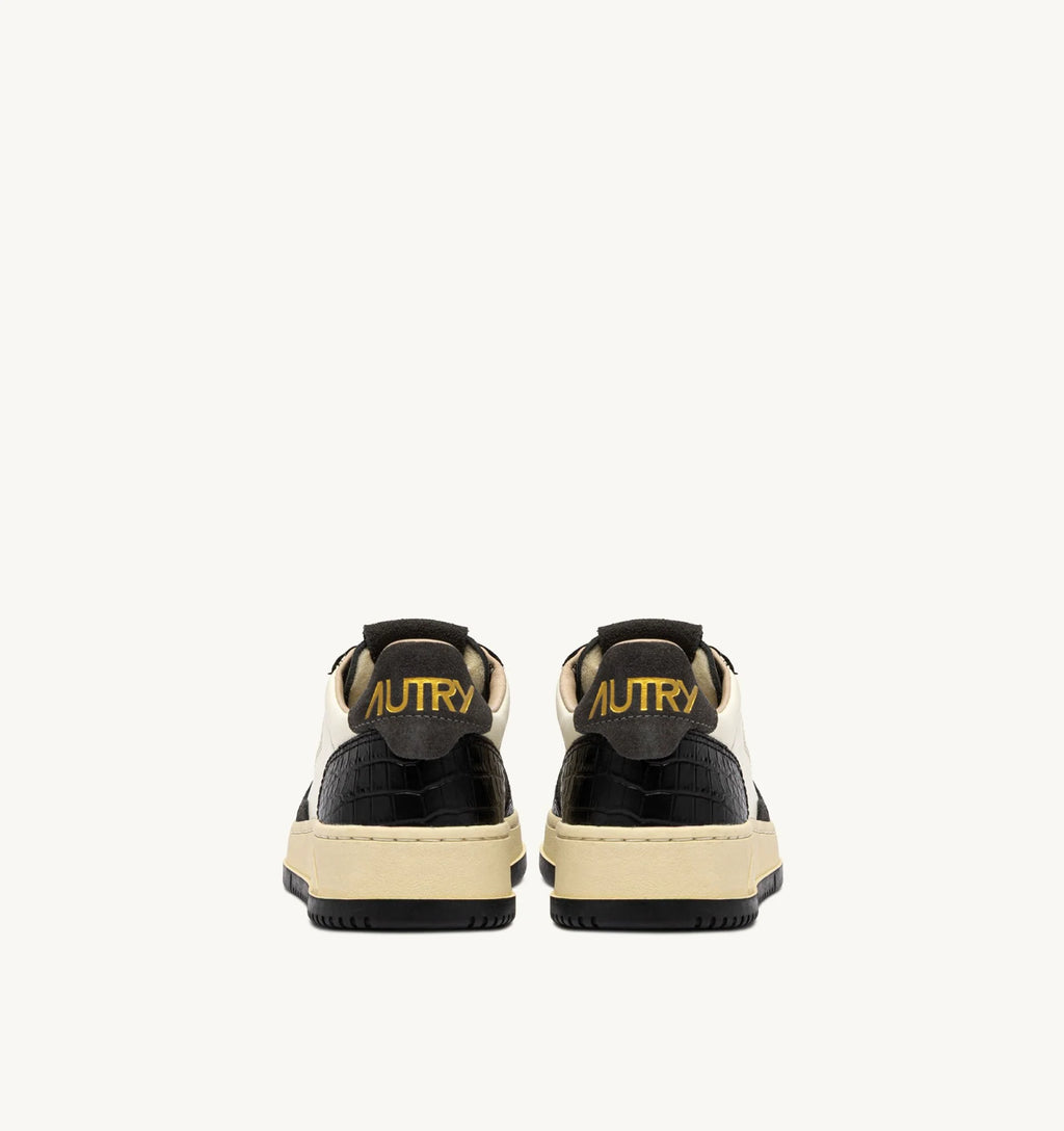 Baskets Autry Medalist Low CZ05 Marshmallow/Noir | Podiums Nancy