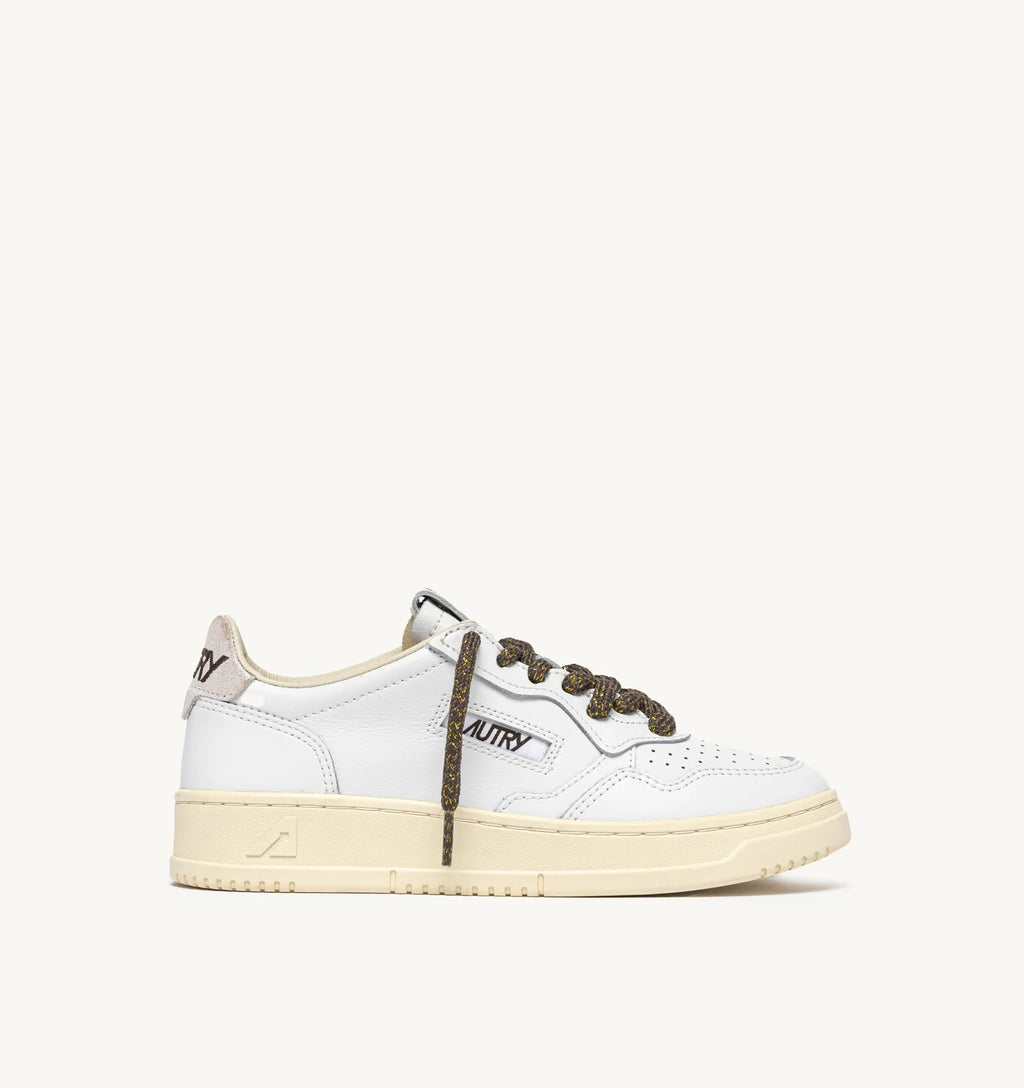 Baskets Autry Medalist Low SW05 Blanc/Chocochip | Podiums Nancy