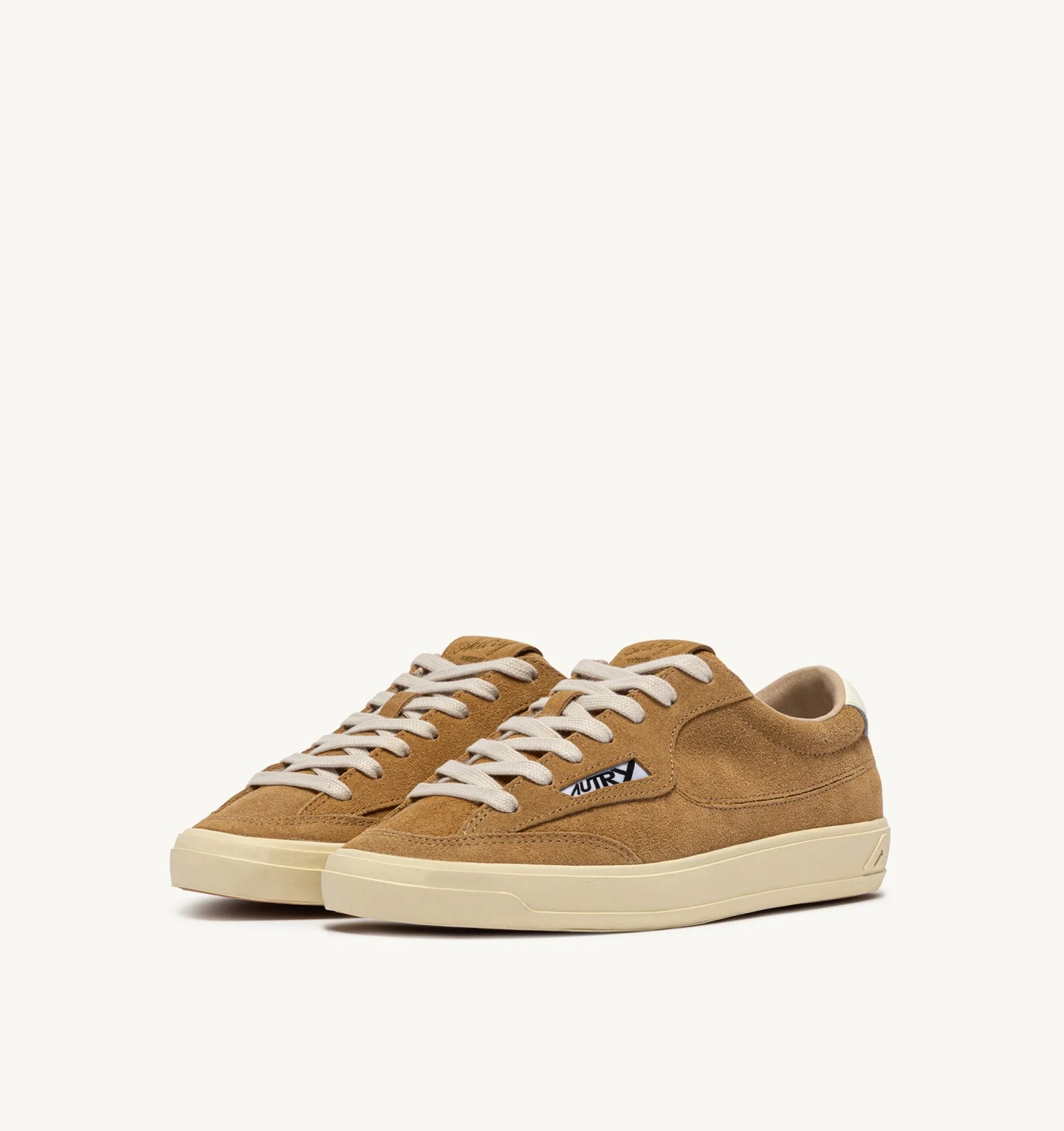 Baskets Autry Windscape Low KT02 Cuivre/Marshmallow | Podiums Nancy