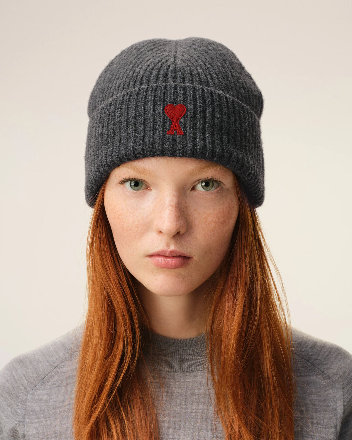 Bonnet Ami Paris Beanie Gris/Rouge | Podiums Nancy
