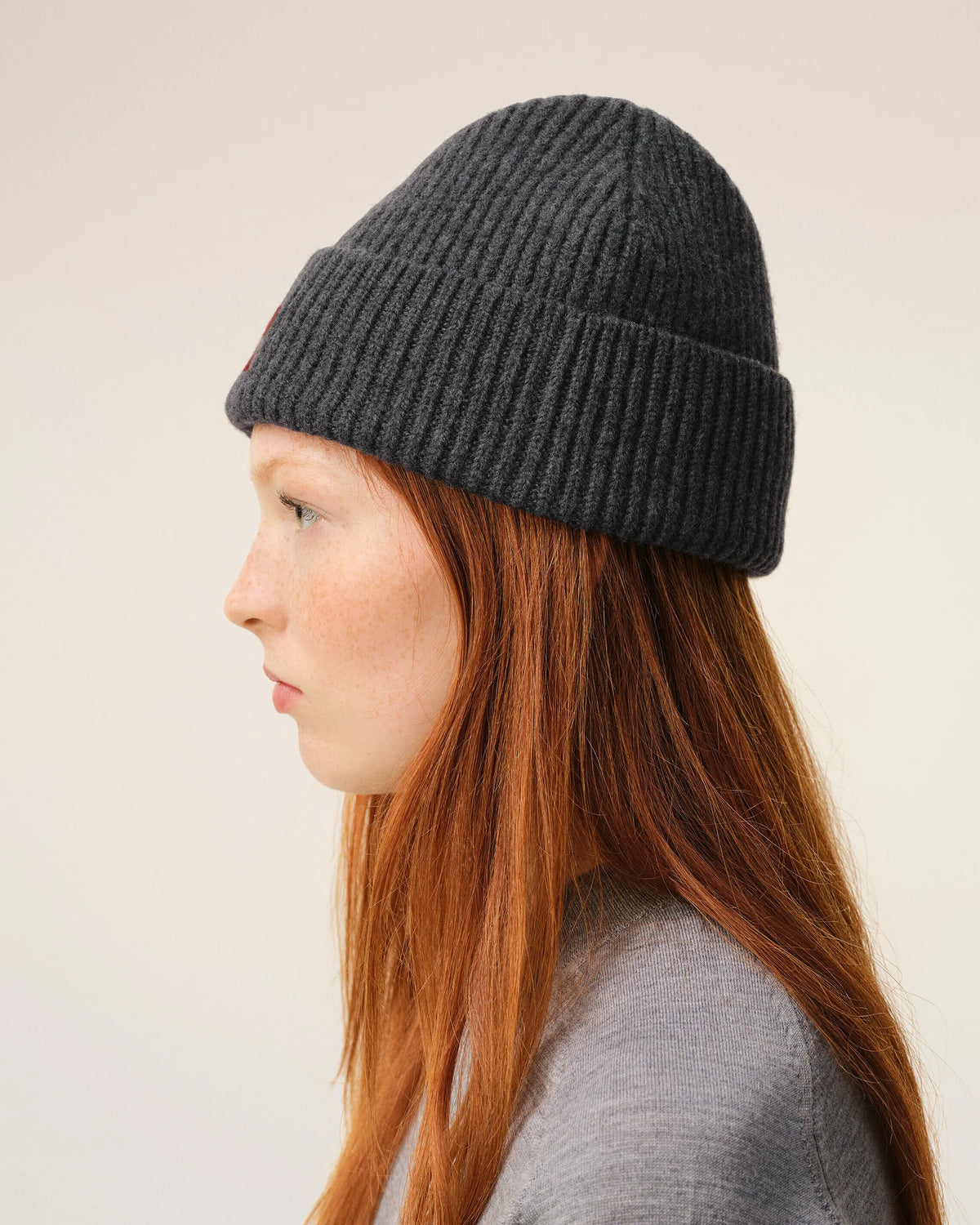 Bonnet Ami Paris Beanie Gris/Rouge | Podiums Nancy