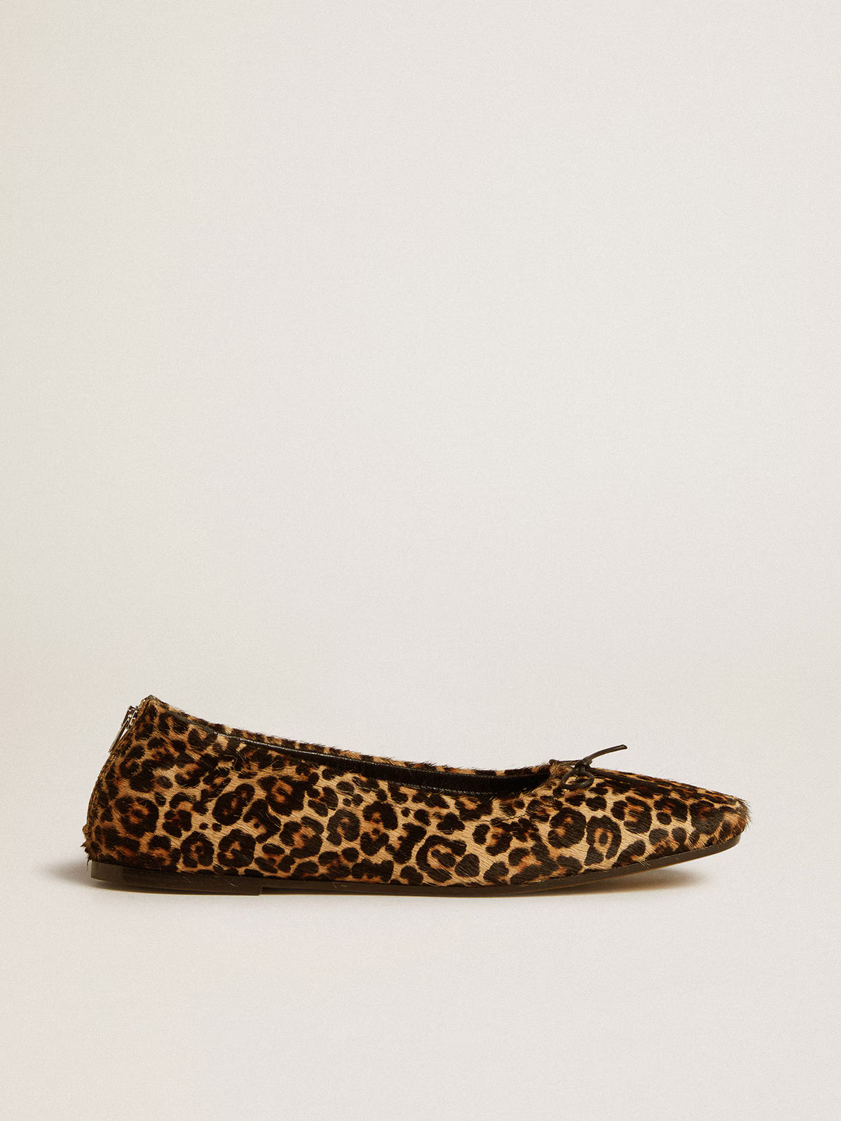 amy zip leopard horsy