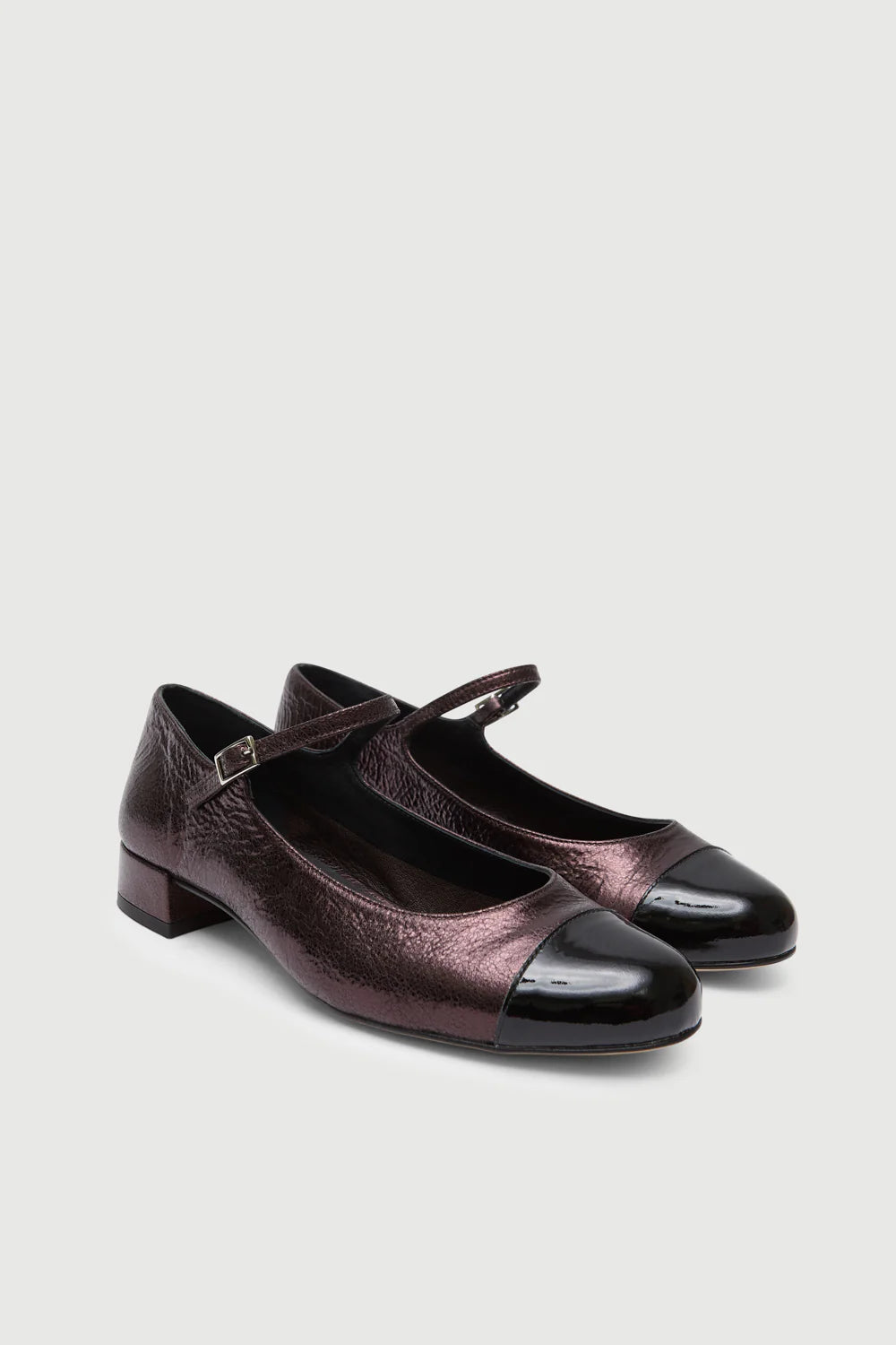Lola metallic