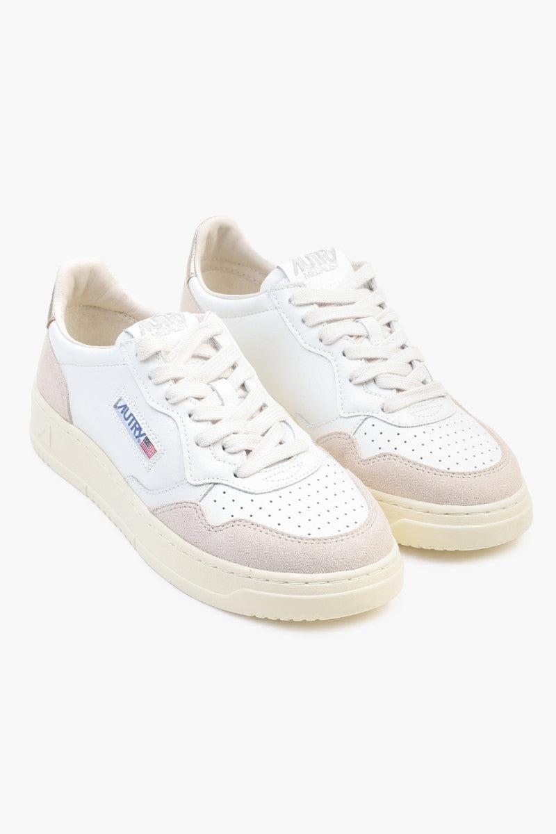 medalist low suede