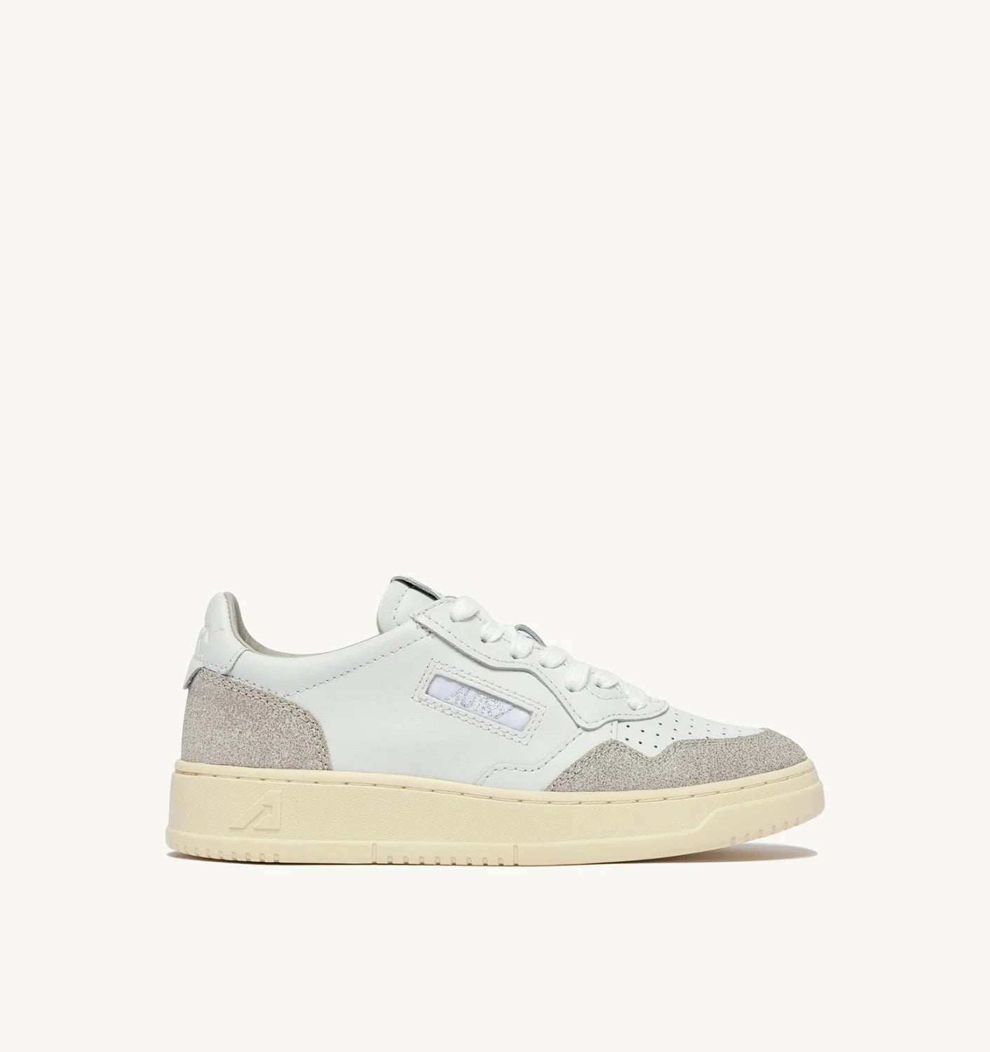 Baskets Autry Medalist Low PK01 Gris