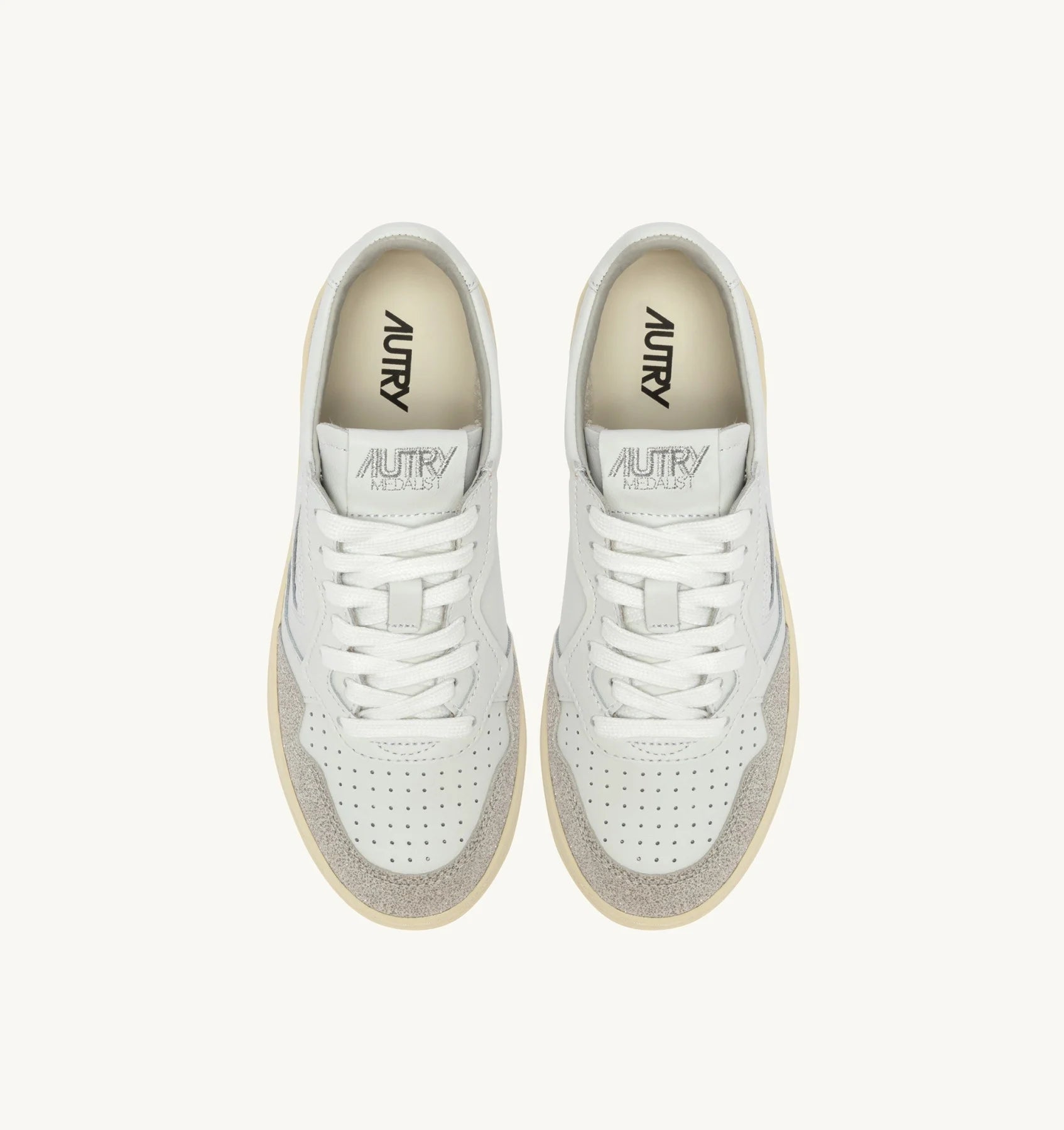 Baskets Autry Medalist Low PK01 Gris