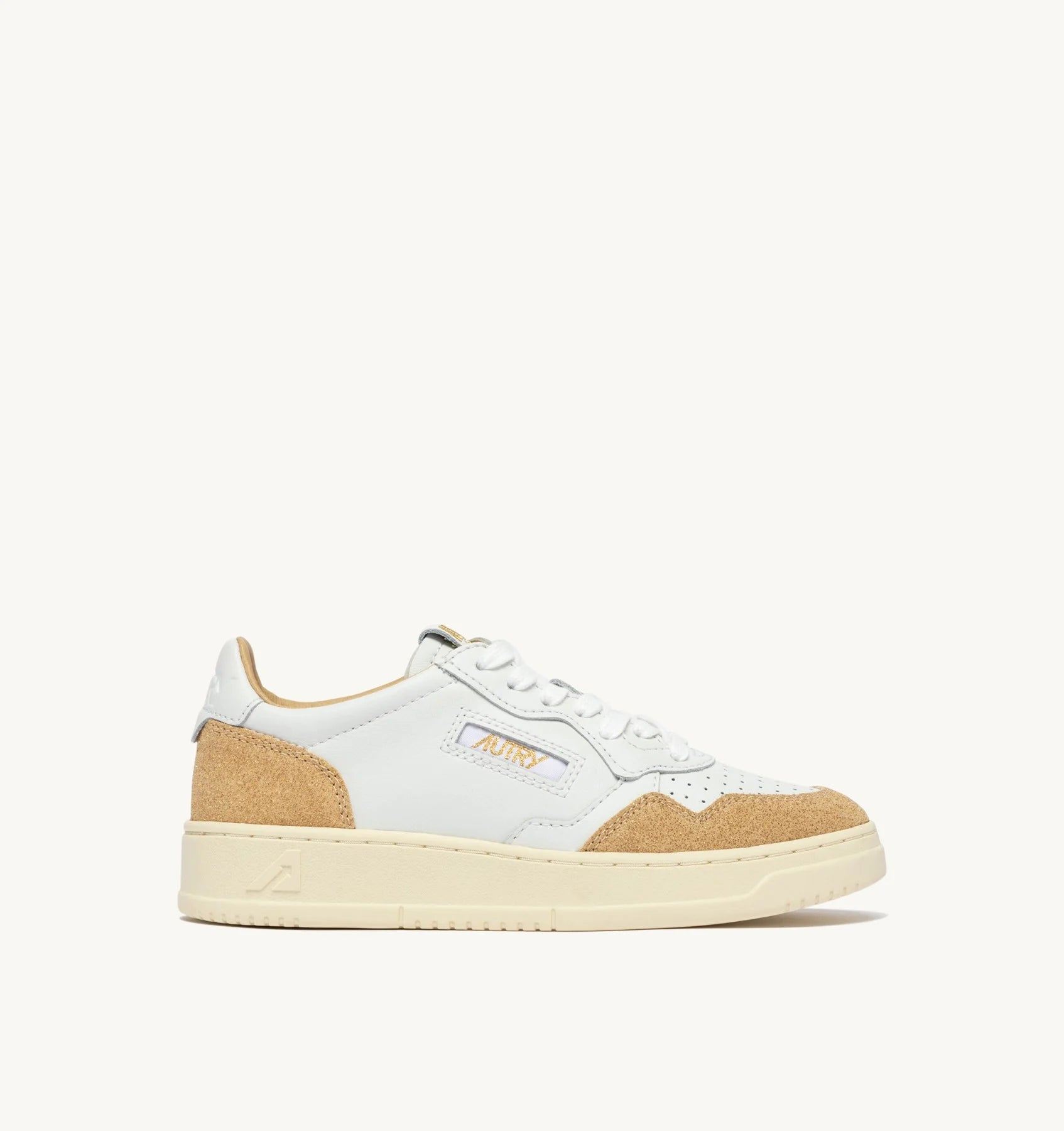 Baskets Autry Medalist Low PK02 Blanc/Ecru | Podiums Nancy