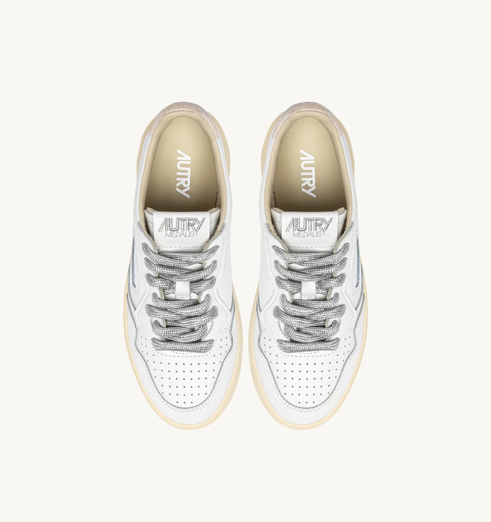 Baskets Autry Medalist Low SW02 Blanc/Argent | Podiums Nancy