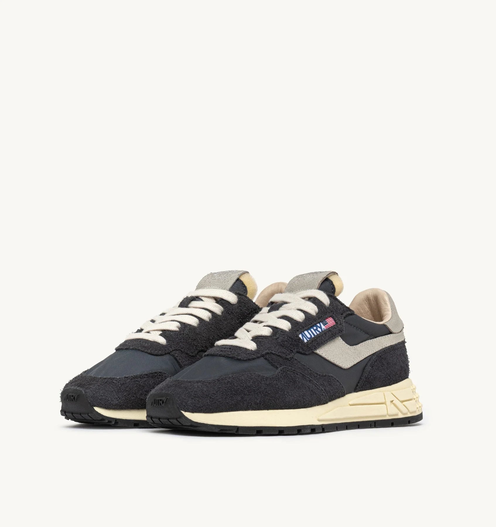 Baskets Autry Reelwind Low NC30 Nylon/Daim Noir | Podiums Nancy