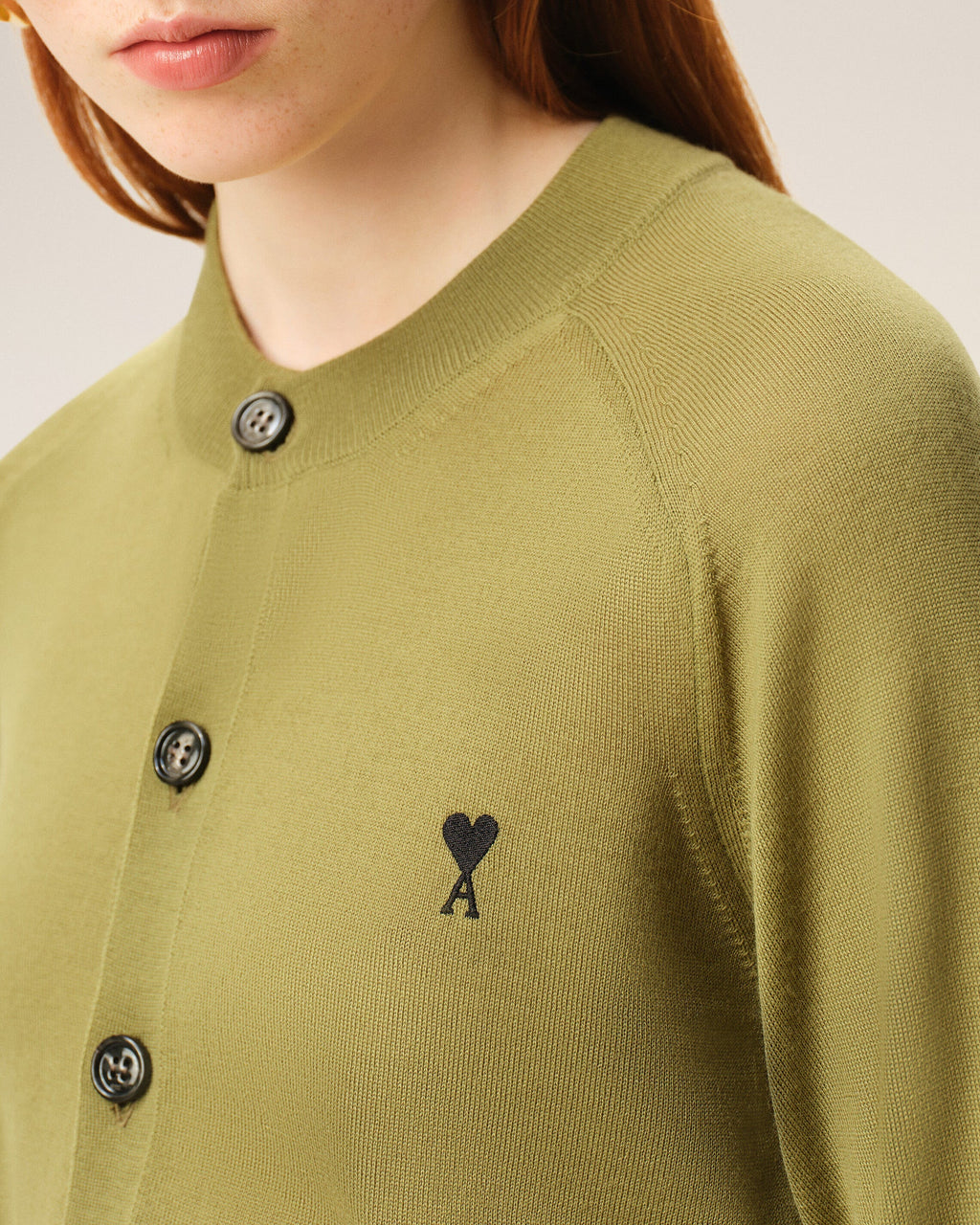Cardigan Ami Paris Crewneck Gris Matcha/Noir | Podiums Nancy