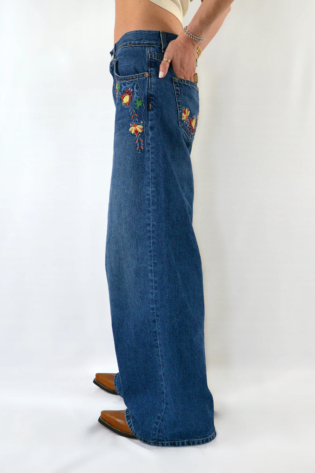 Jean Monoki Sunny Ink Wash