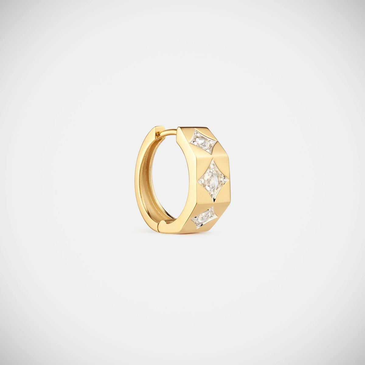 Boucle d'oreille Ecrou Diamants medium