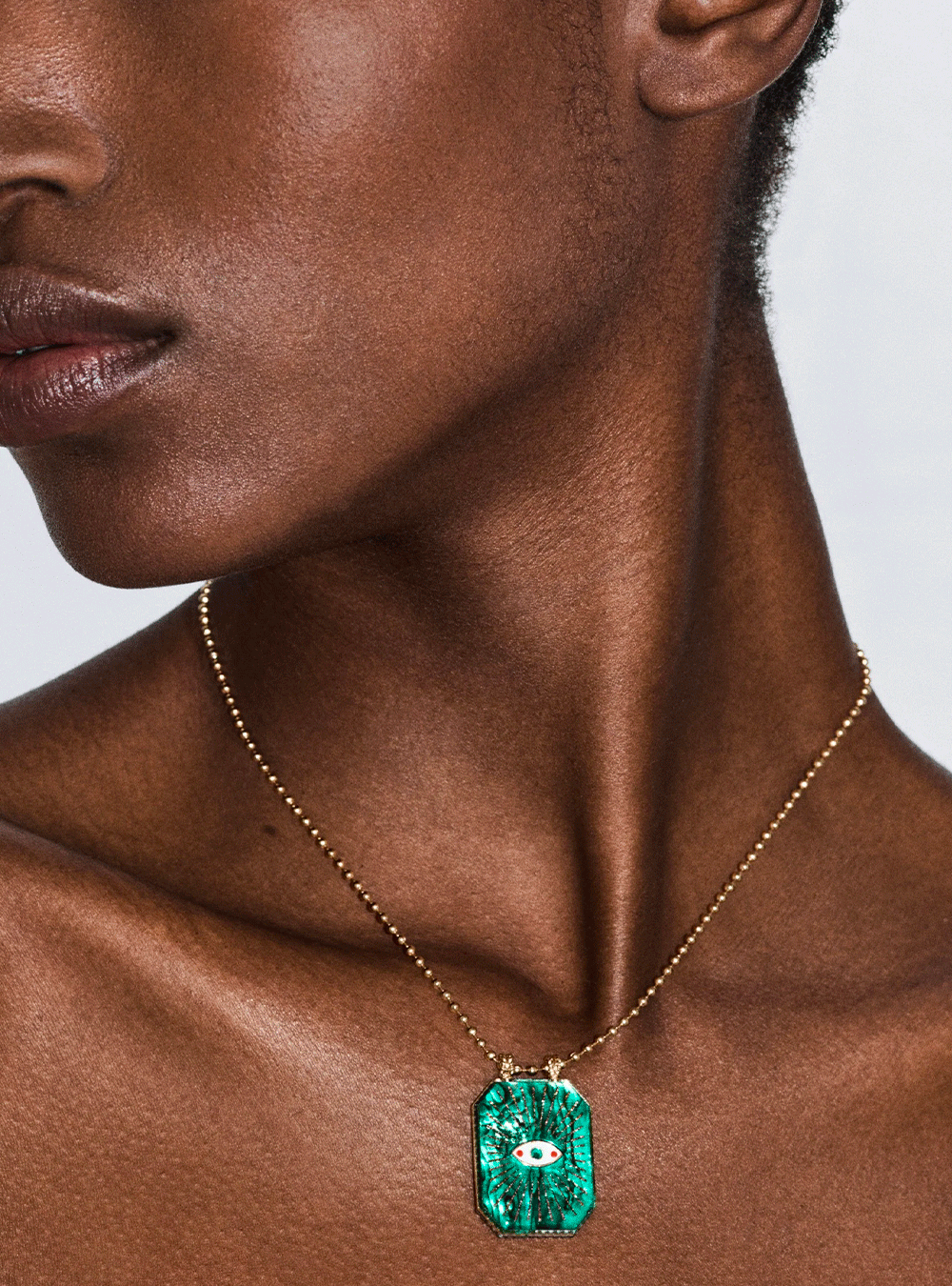Collier Raiz'in Scapulaire 28mm nacre verte
