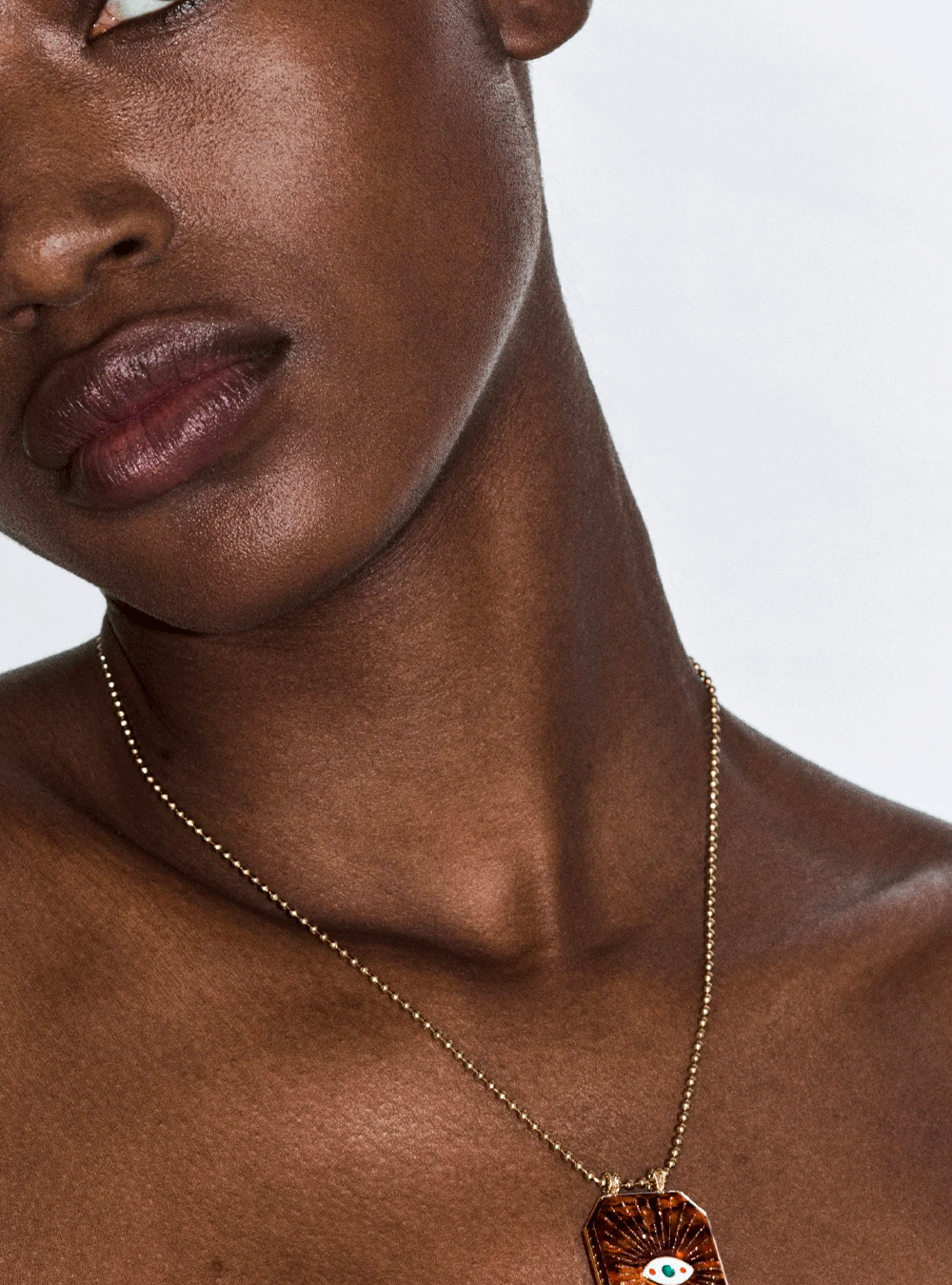 Collier Raiz'in Scap 34 mm nacre ocre