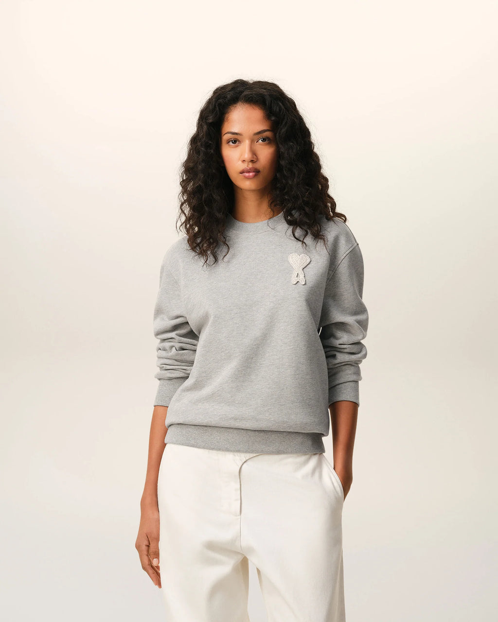 Ami Paris Crewneck Classic Fit Gris Cendré - PODIUMS NANCY
