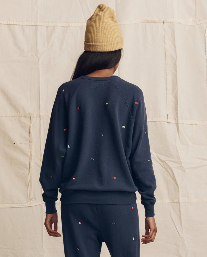 Sweat TheGreat. College Tossed Floral Navy | Podiums Nancy