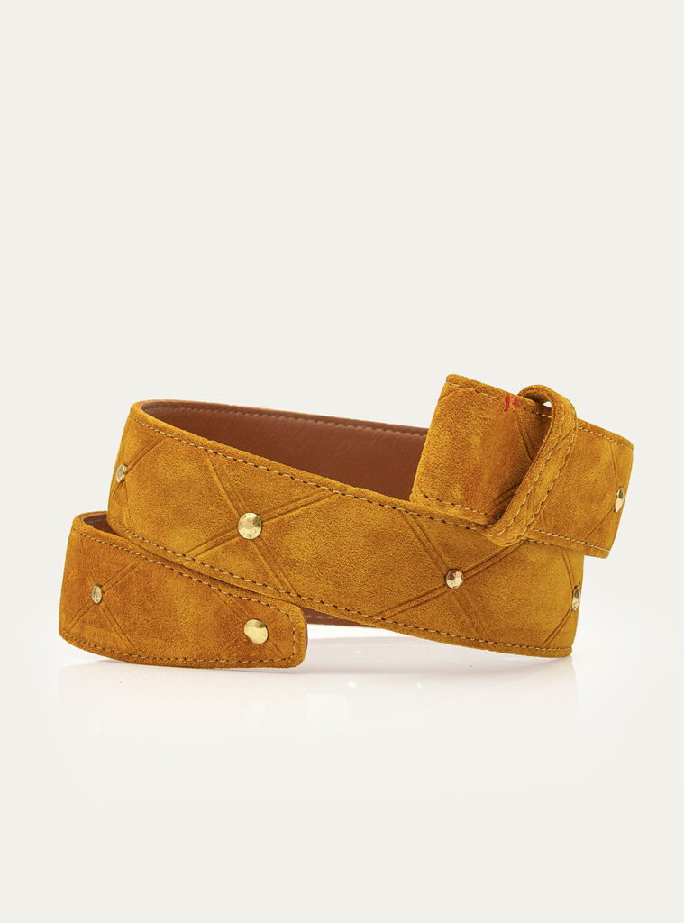 clarisvirot_0001_ceinture-suede-ambre-cloutee